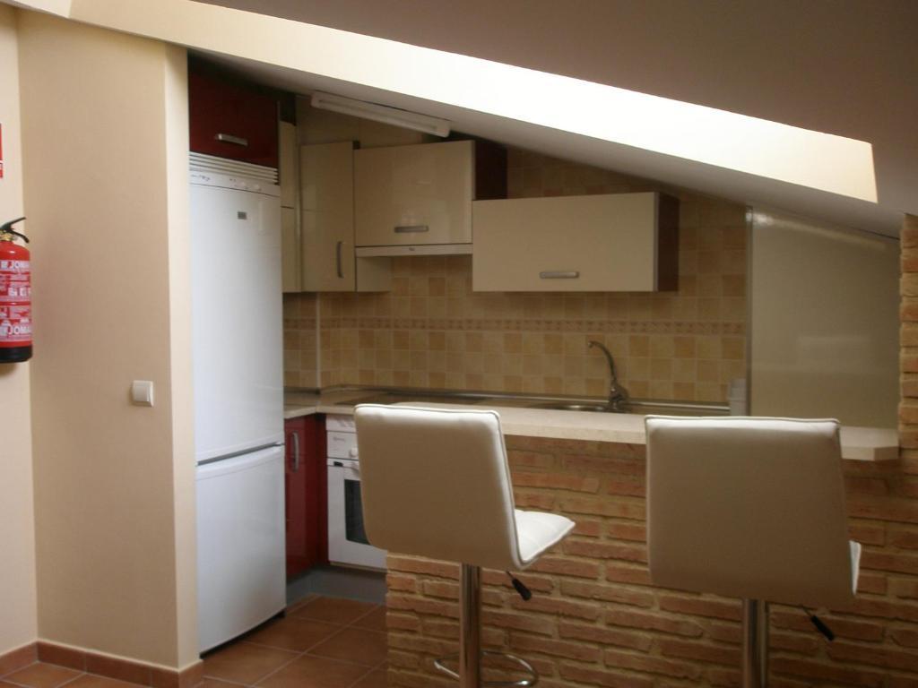 Apartamentos Alameda Siguenza Kamer foto